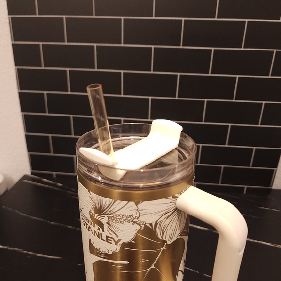 Stanley 40oz NEW Engraved - Picture 5 of 5